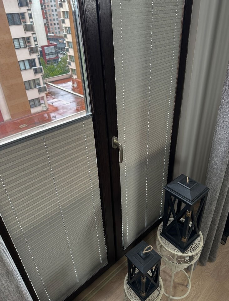 Dimout Serisi Gri Plise Perde