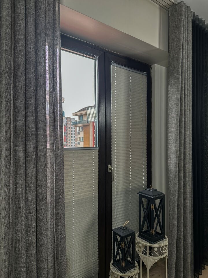 Dimout Serisi Gri Plise Perde