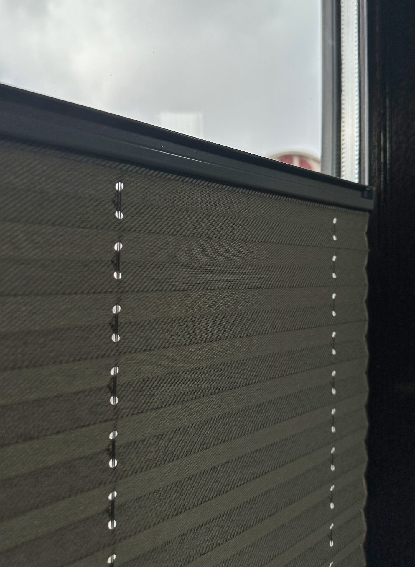 Dimout Serisi Gri Plise Perde