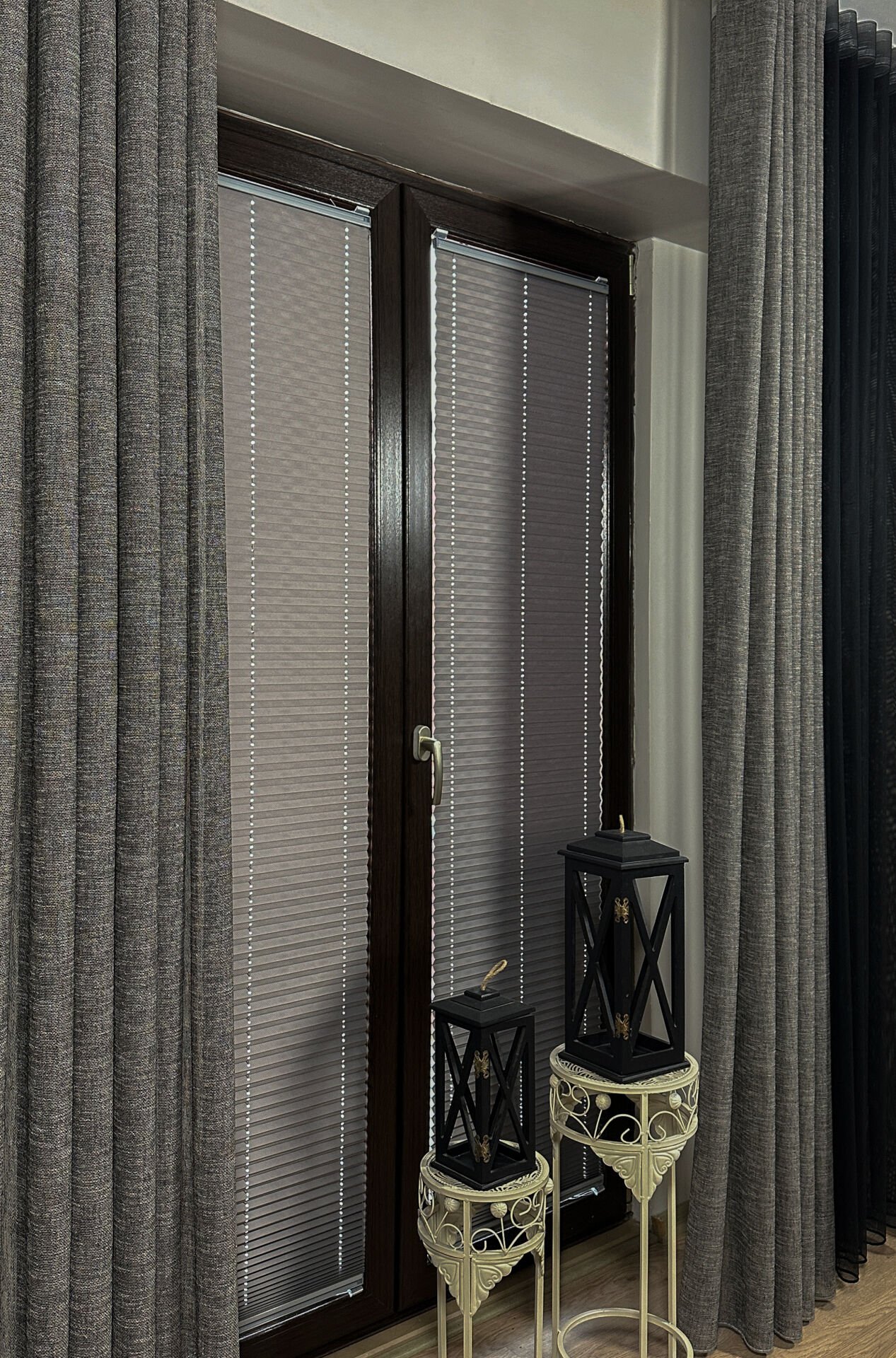 Dimout Serisi Koyu Gri Plise Perde