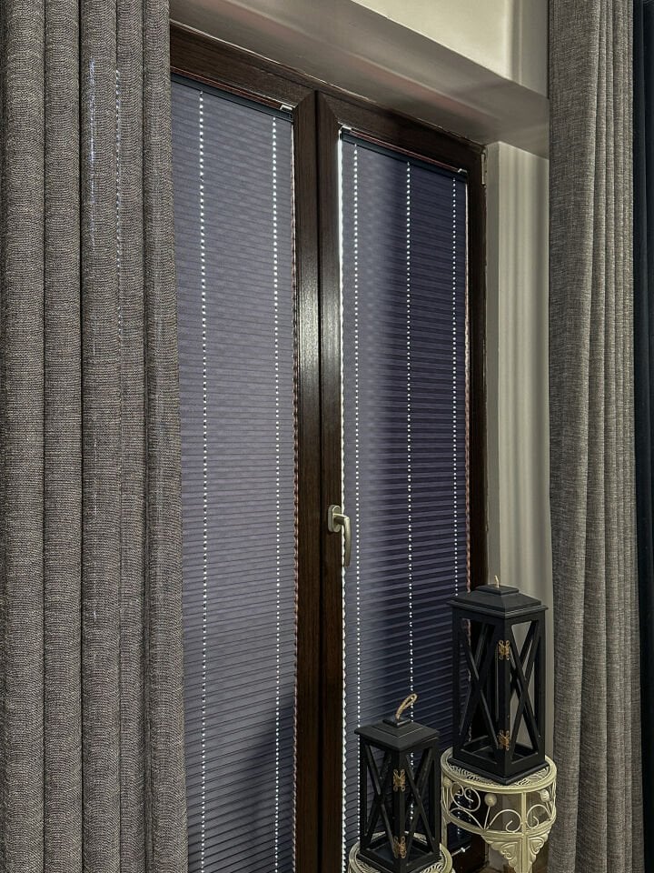 Dimout Serisi Antrasit Plise Perde