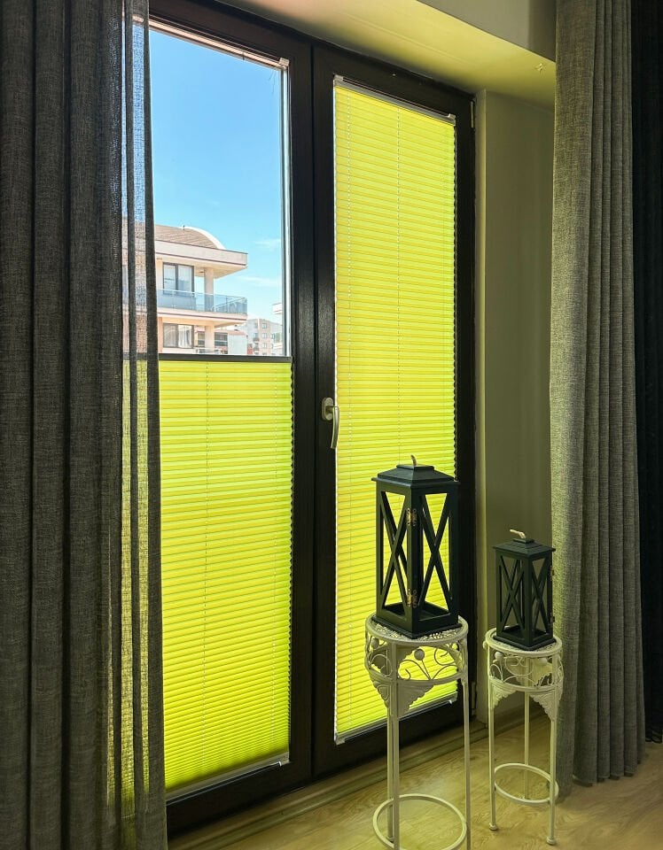 Perla Serisi Yeşil Plise Perde